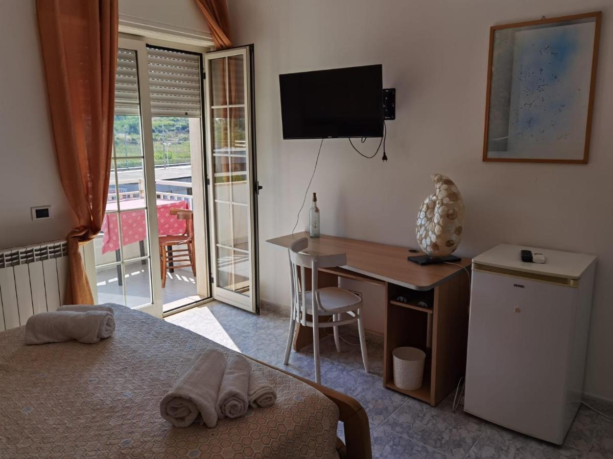 Rosy House Bed and Breakfast Scalea Buitenkant foto